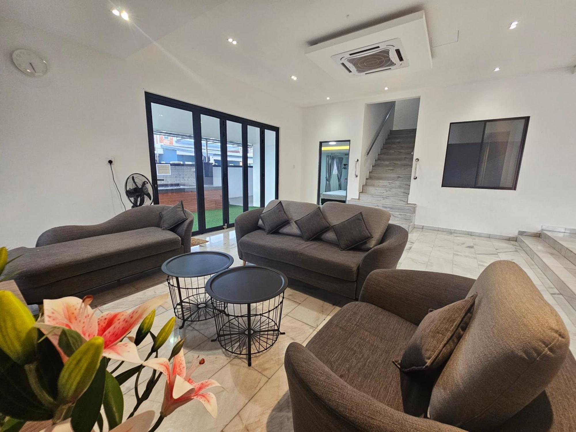 Melody Whole Or Suite Room Muar Ngoại thất bức ảnh