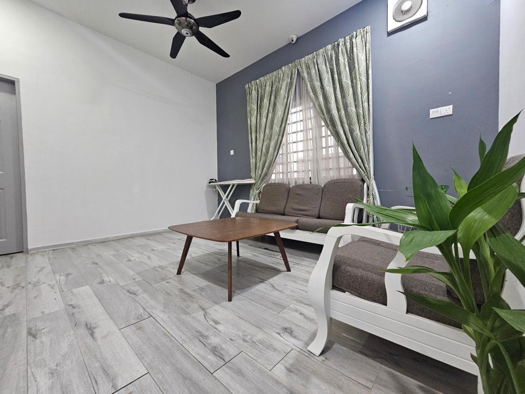 Melody Whole Or Suite Room Muar Ngoại thất bức ảnh
