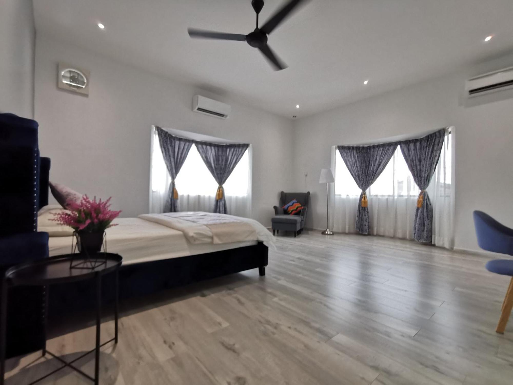 Melody Whole Or Suite Room Muar Ngoại thất bức ảnh