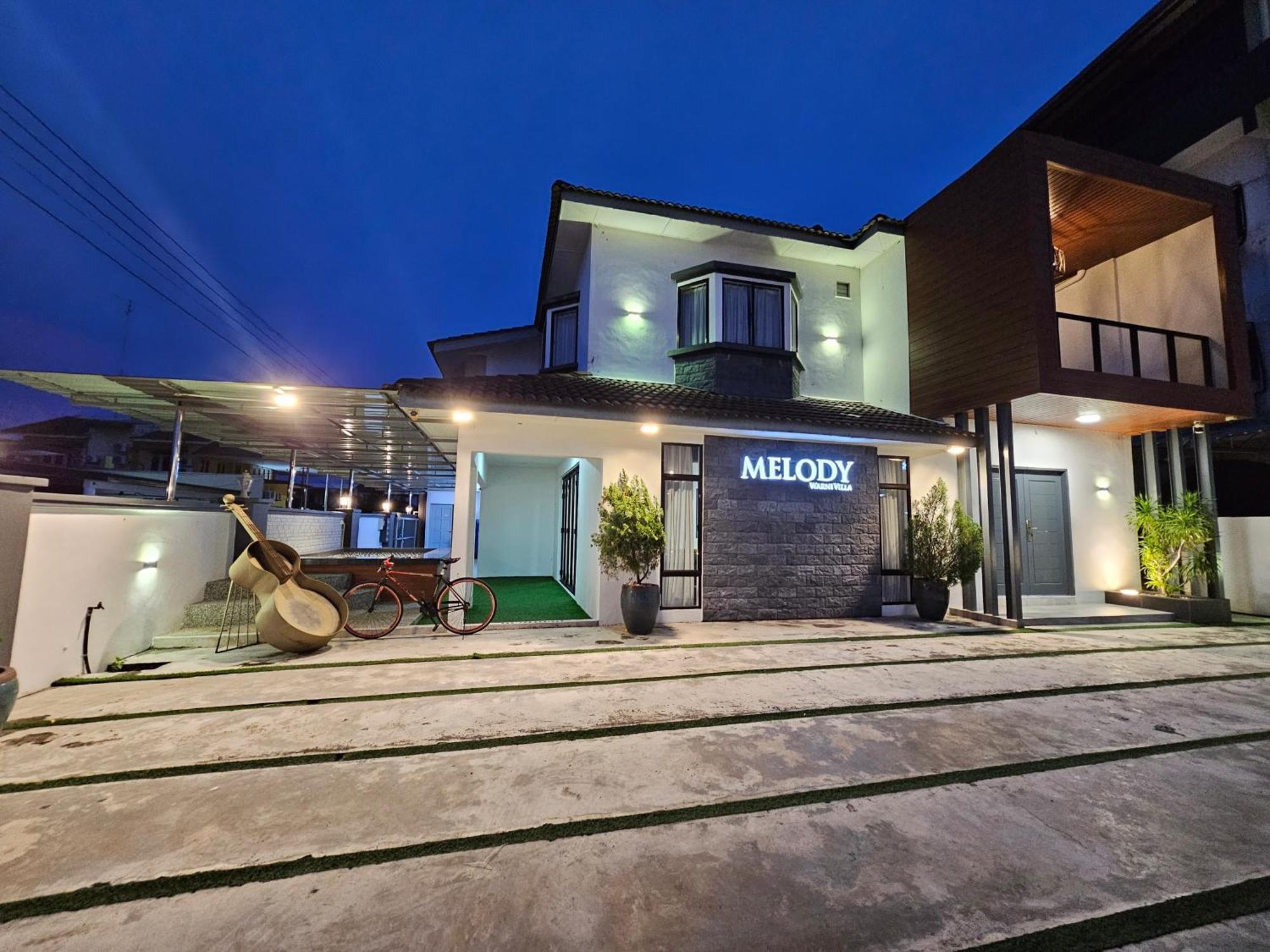 Melody Whole Or Suite Room Muar Ngoại thất bức ảnh