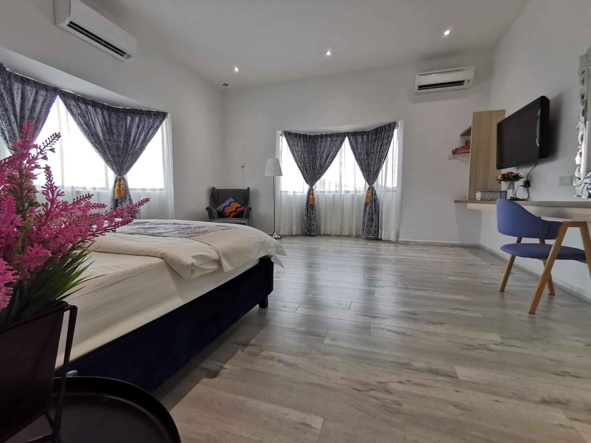 Melody Whole Or Suite Room Muar Ngoại thất bức ảnh