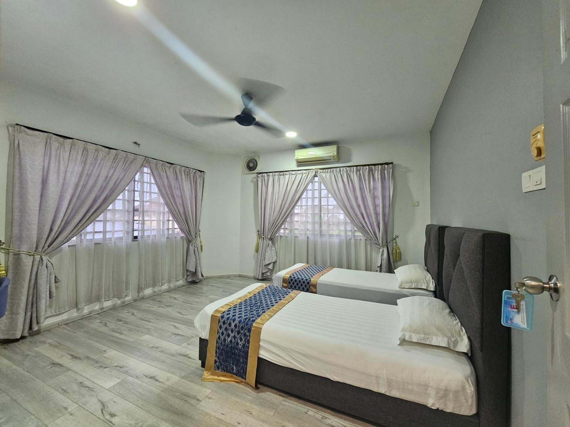 Melody Whole Or Suite Room Muar Ngoại thất bức ảnh