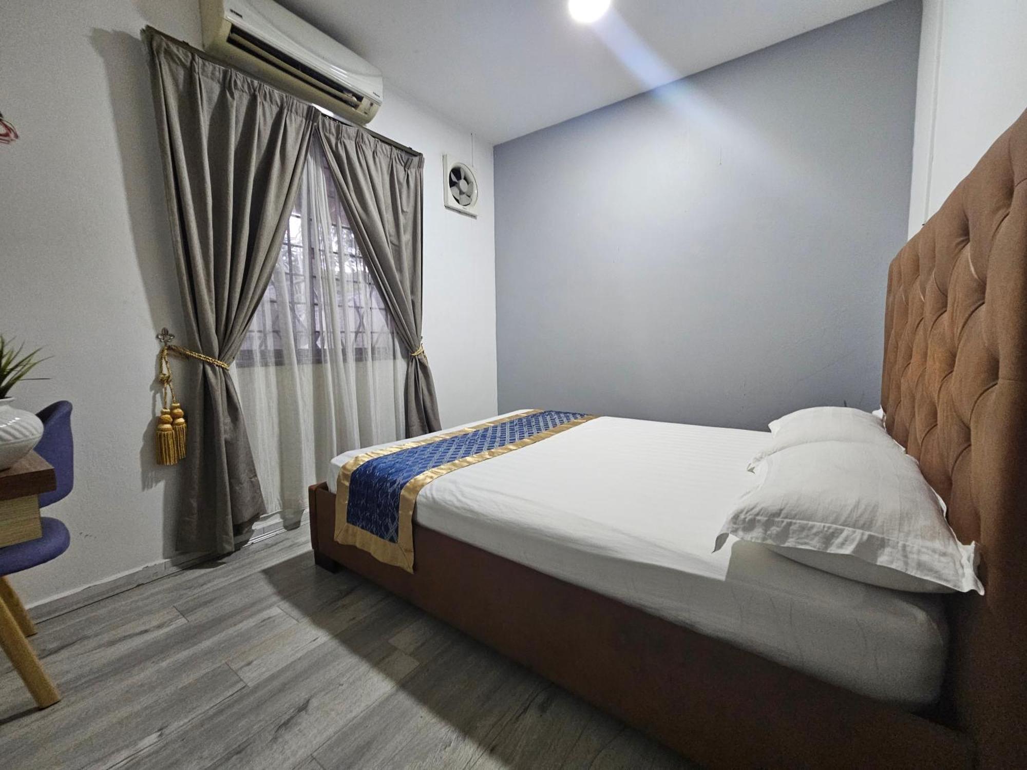 Melody Whole Or Suite Room Muar Ngoại thất bức ảnh