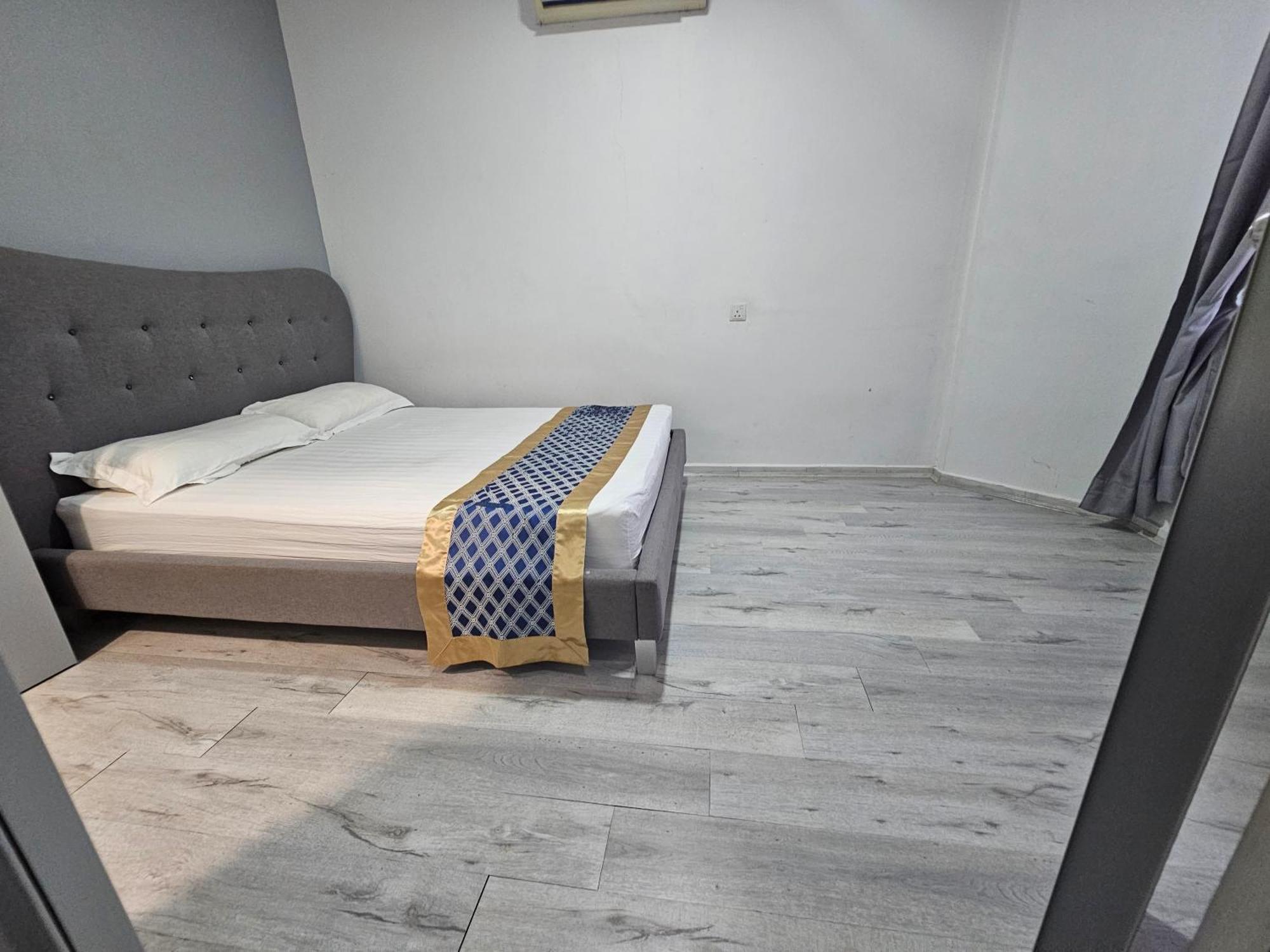 Melody Whole Or Suite Room Muar Ngoại thất bức ảnh