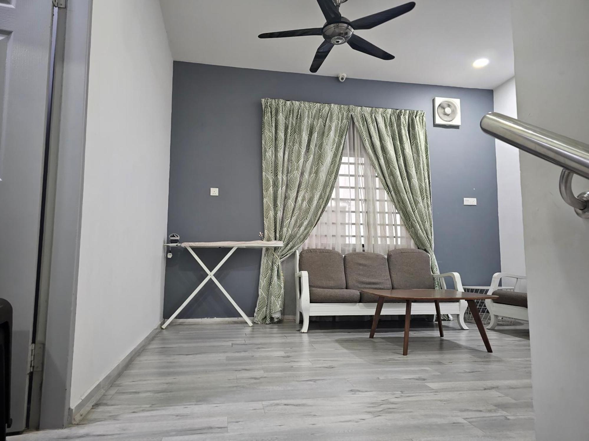 Melody Whole Or Suite Room Muar Ngoại thất bức ảnh