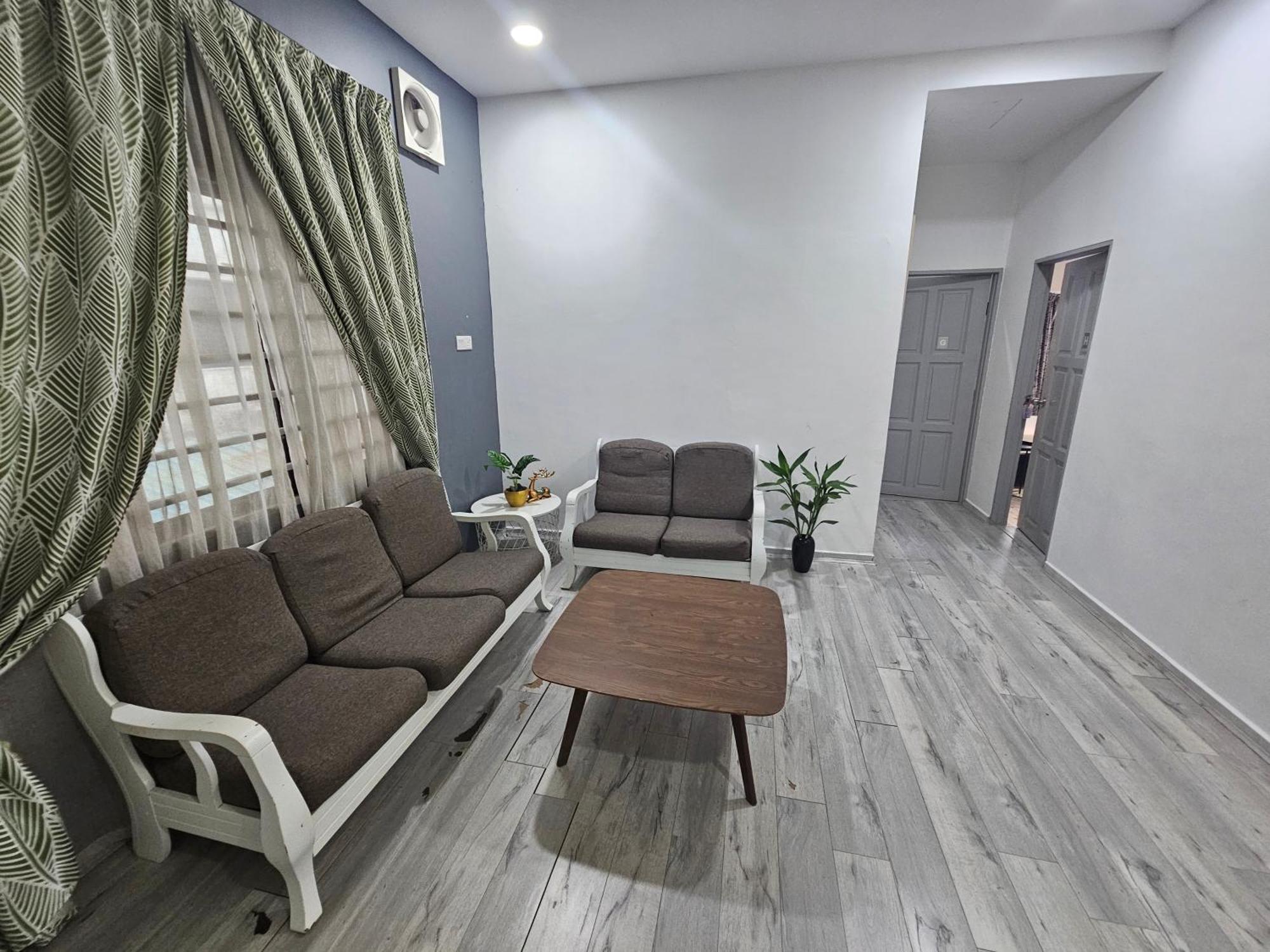 Melody Whole Or Suite Room Muar Ngoại thất bức ảnh
